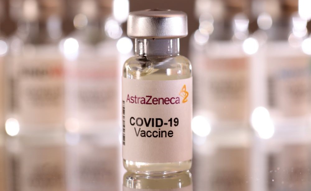AstraZeneca terheq vaksinen kunder Covid-19 pas pranimeve per efekte anesore